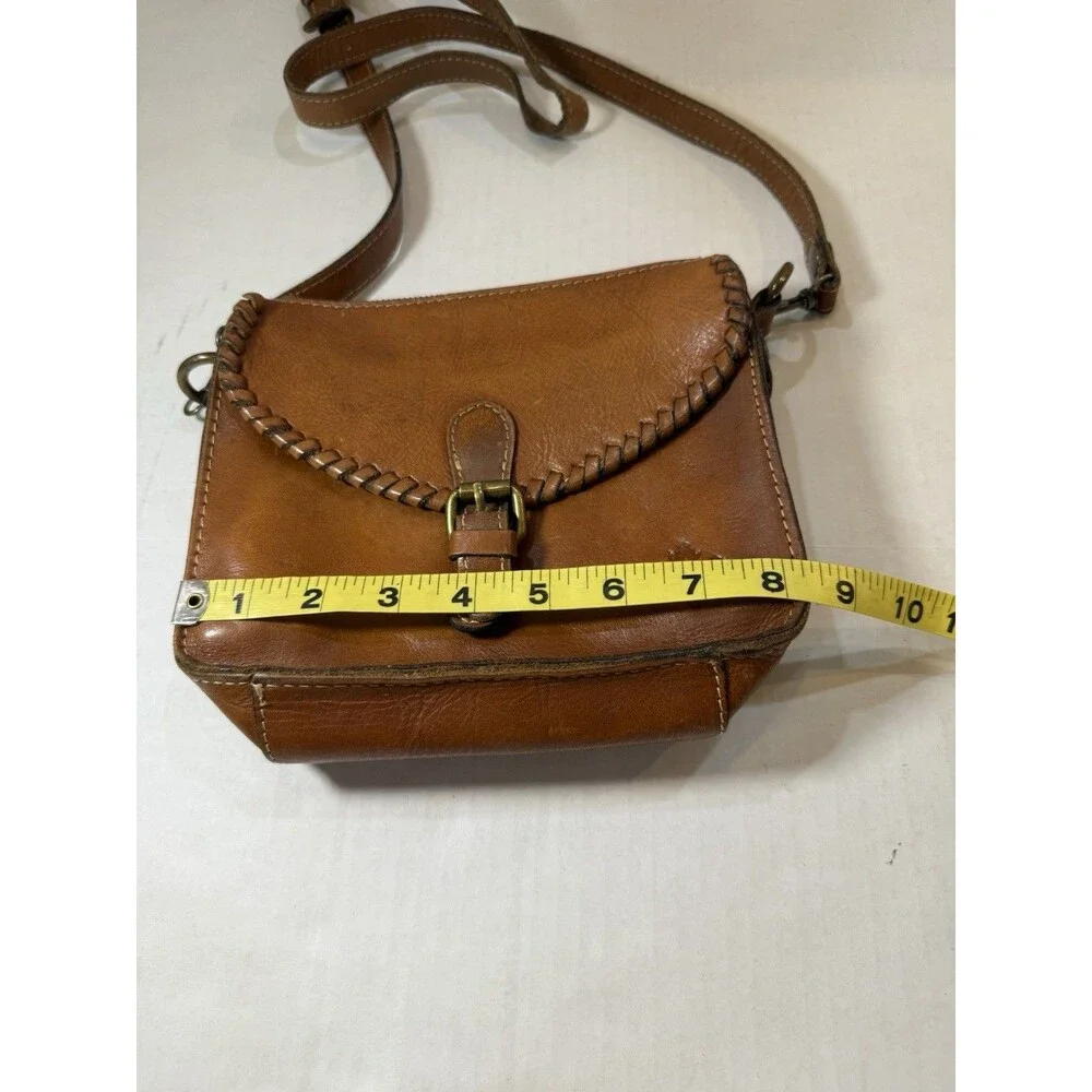 PATRICIA NASH #P53414 Crossbody with Whipstitched Detail In the Color Florence - Picture 4 of 16